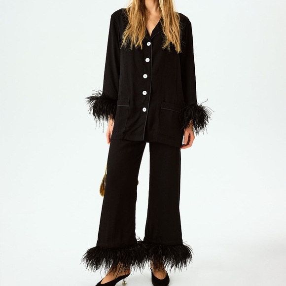 NWT/NWOT sleeper party pajamas set with 100% ostrich feathers in black
